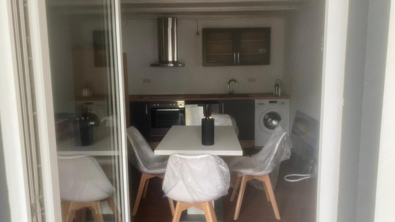 Oase Im Gruenen Hinterhof, Eg, Ruhe, Terrasse, Carport, Free Paytv, Kaffee&Tee, Fahrraeder Apartman Duisburg Kültér fotó