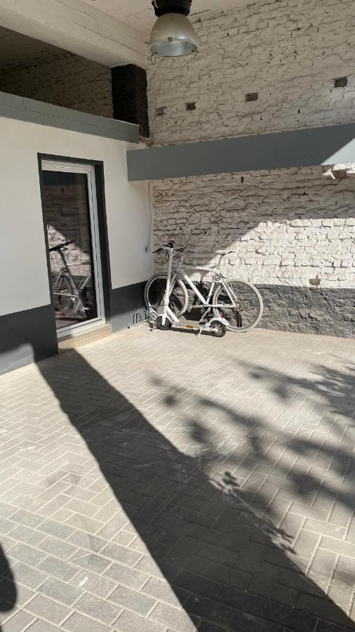 Oase Im Gruenen Hinterhof, Eg, Ruhe, Terrasse, Carport, Free Paytv, Kaffee&Tee, Fahrraeder Apartman Duisburg Kültér fotó