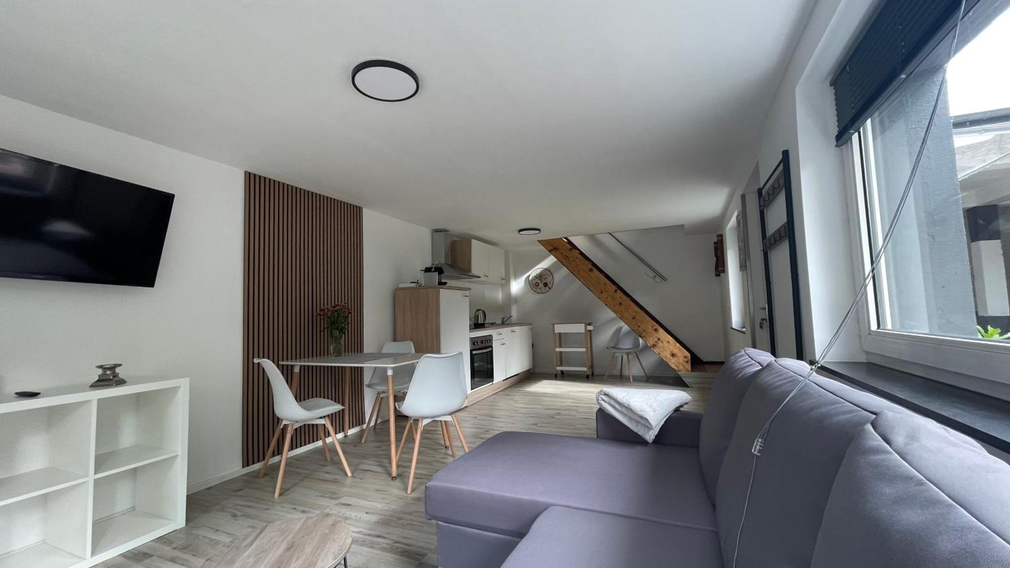 Oase Im Gruenen Hinterhof, Eg, Ruhe, Terrasse, Carport, Free Paytv, Kaffee&Tee, Fahrraeder Apartman Duisburg Kültér fotó