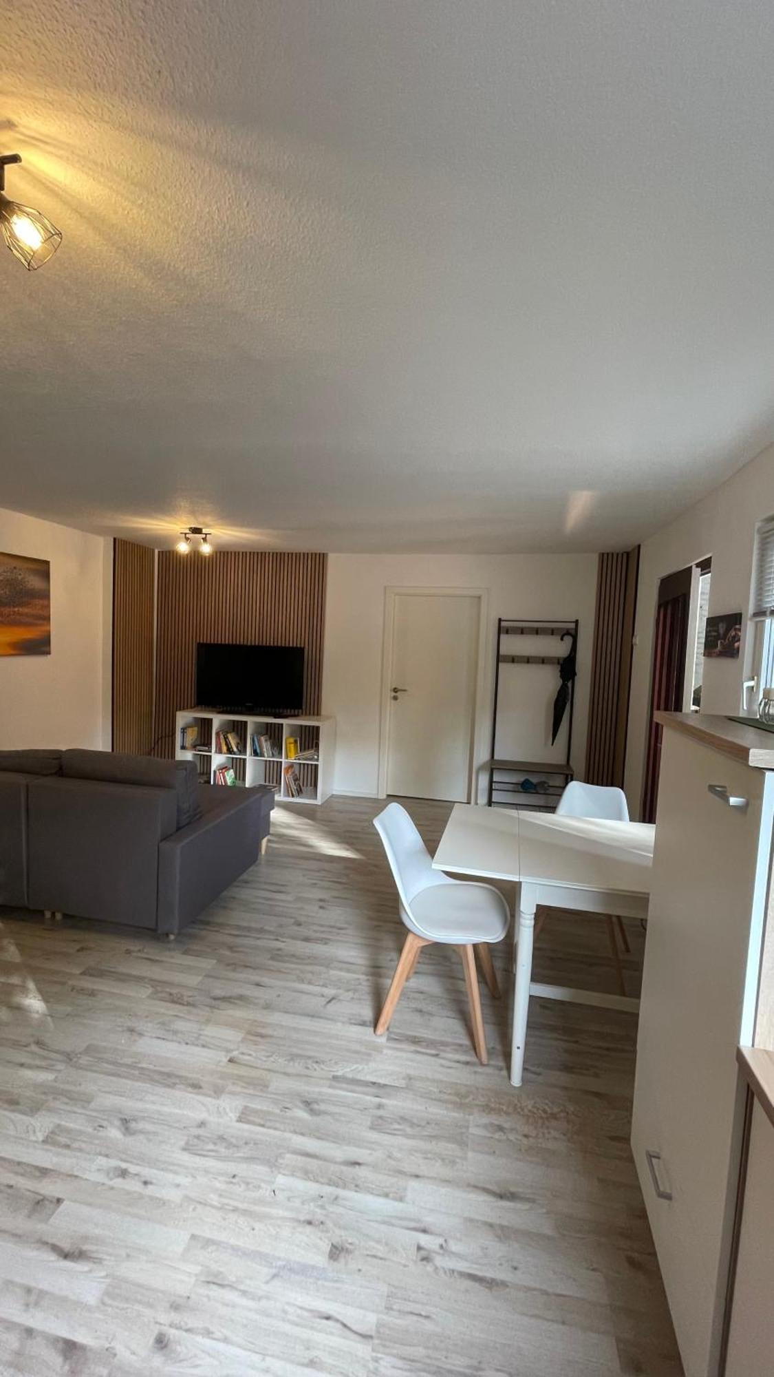 Oase Im Gruenen Hinterhof, Eg, Ruhe, Terrasse, Carport, Free Paytv, Kaffee&Tee, Fahrraeder Apartman Duisburg Kültér fotó